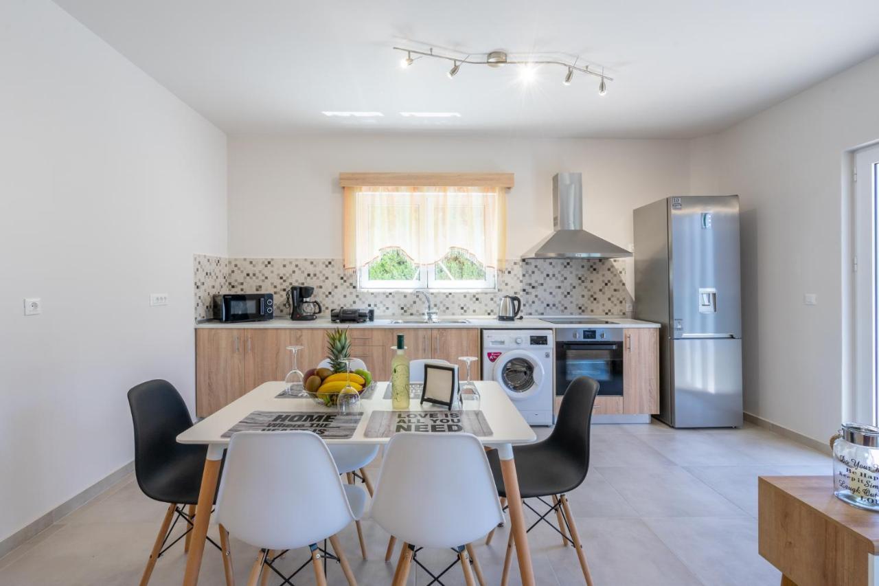 Apartment Massimo Jaliszósz Kültér fotó